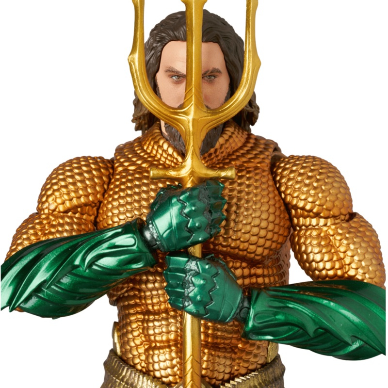 Aquaman and the Lost Kingdom MAFEX #267 Aquaman (Green and Gold Suit Version)