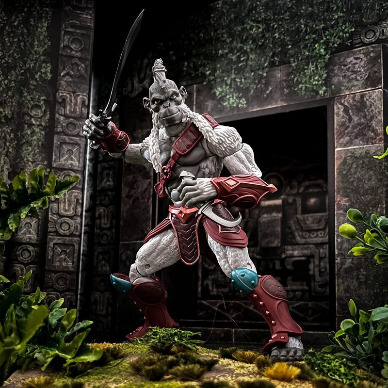 Animals Warriors of the Kingdom Primal: Adventure Armor Pale