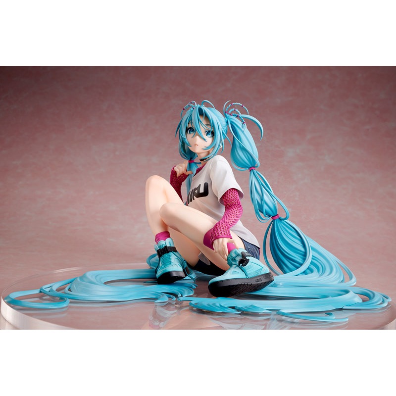 SPECIAL ORDER Stronger - Hatsune Miku x Mai Yoneyama The Latest Street Style - Cute 1/4 [JP]
