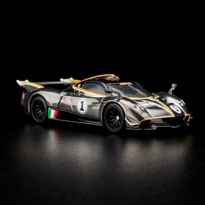 RLC Exclusive 21 Pagani Huayra R